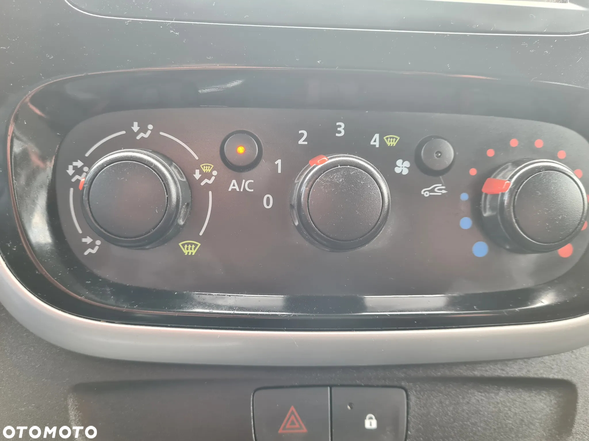Renault TRAFFIC 6-OSÓB L2 DŁUGI SUPER STAN - 15