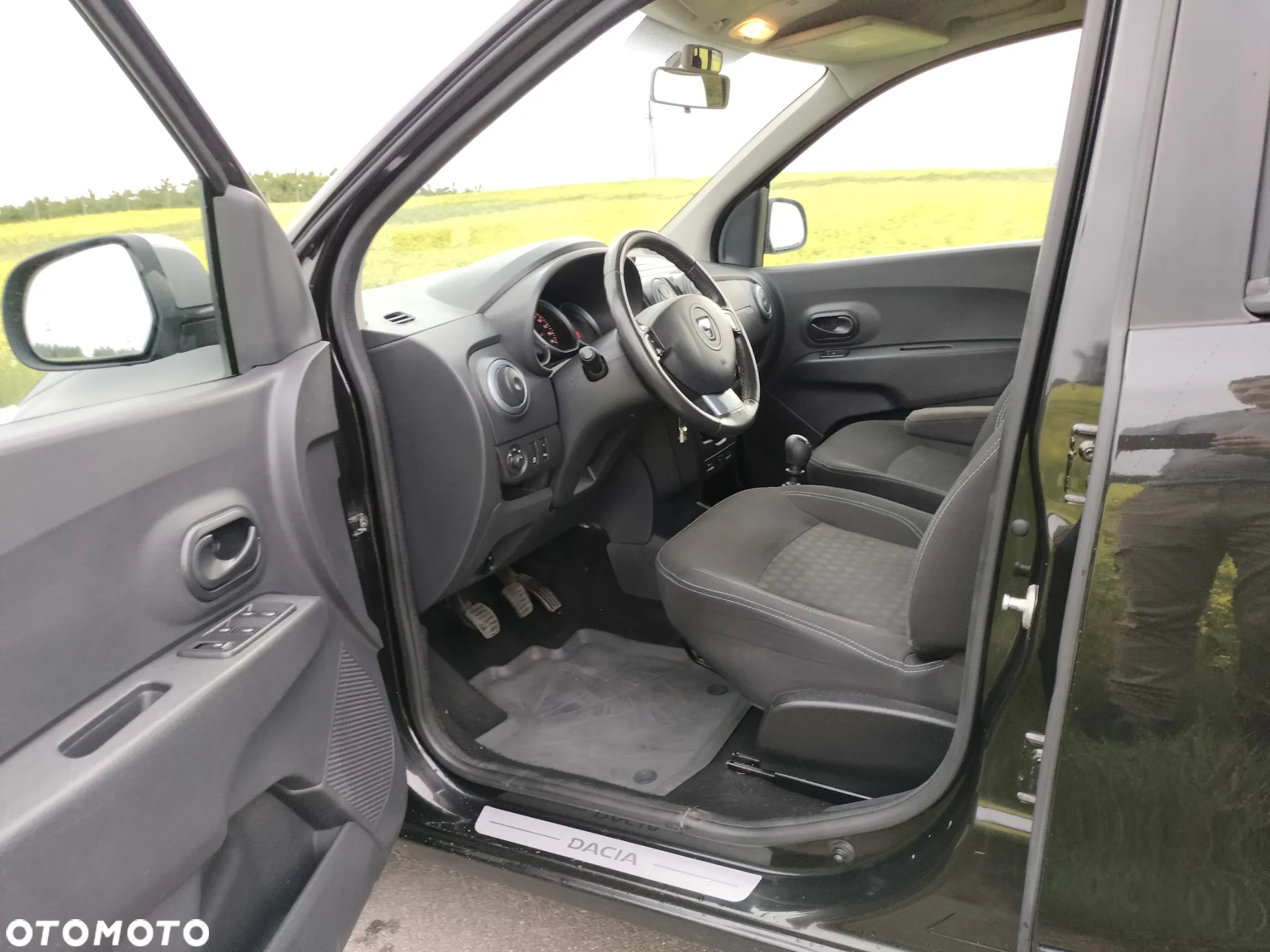 Dacia Lodgy dCi 110 Stepway - 21