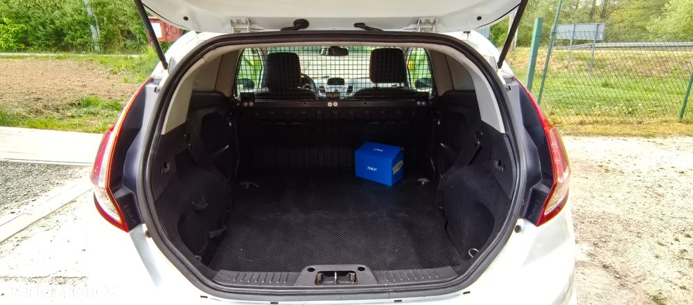 Ford Fiesta 1.6 TDCi Champions Edition - 11