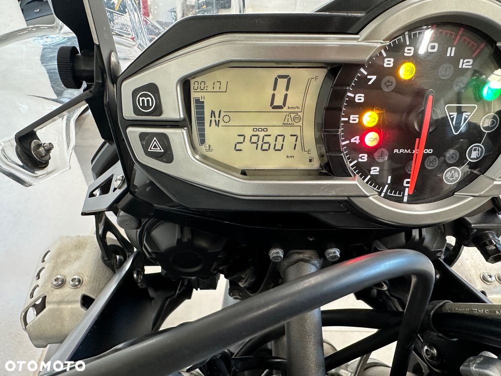 Triumph Tiger - 9