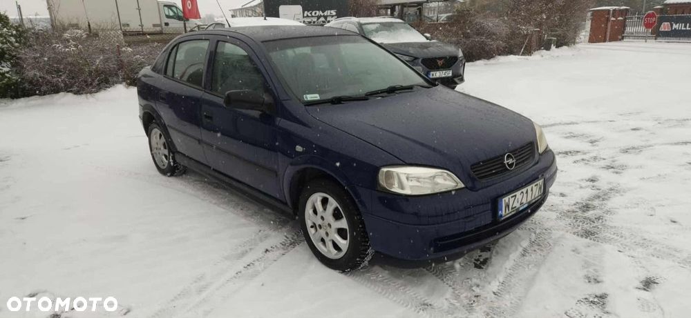 Opel Astra - 4
