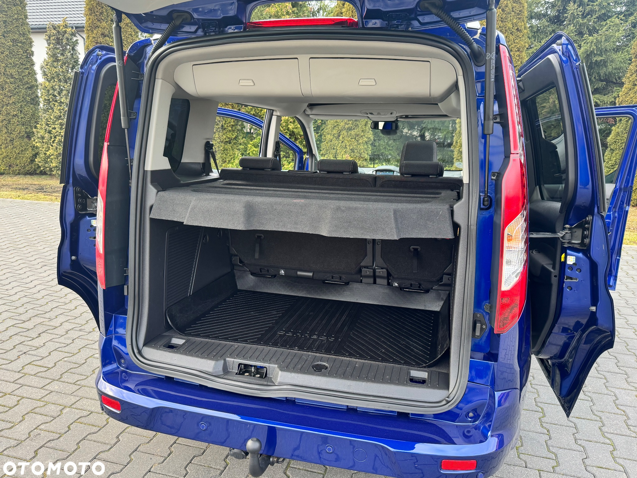Ford Tourneo Connect 1.5 TDCi Start-Stop Titanium - 40