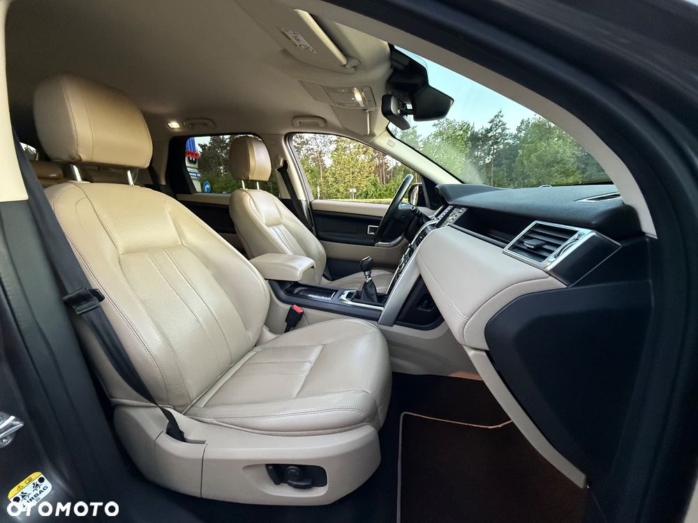 Land Rover Discovery Sport TD4 HSE - 14