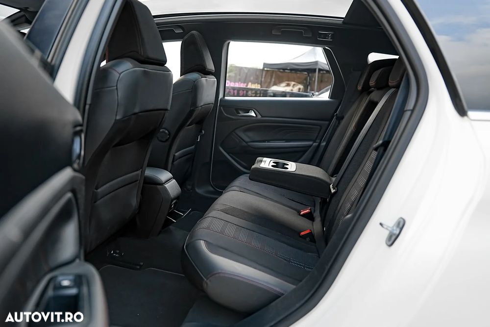 Peugeot 308 PureTech 130 EAT6 Stop & Start GT-Line Edition - 14