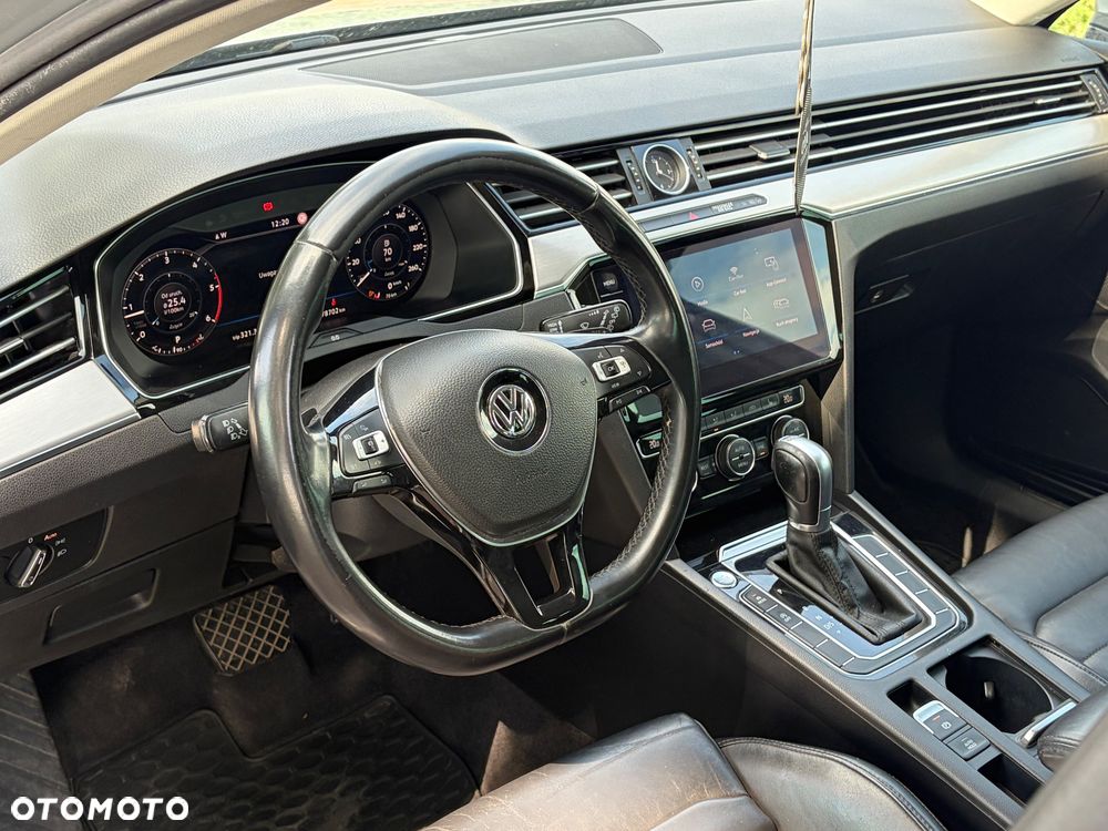 Volkswagen Passat 2.0 TDI SCR Highline DSG - 10