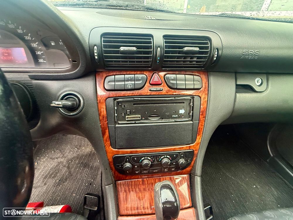 Mercedes-Benz C 220 - 32