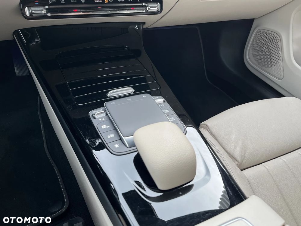 Mercedes-Benz CLA 250 e 8G-DCT Progressive - 16