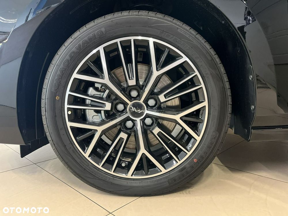 JAC J7 Plus CVT - 15