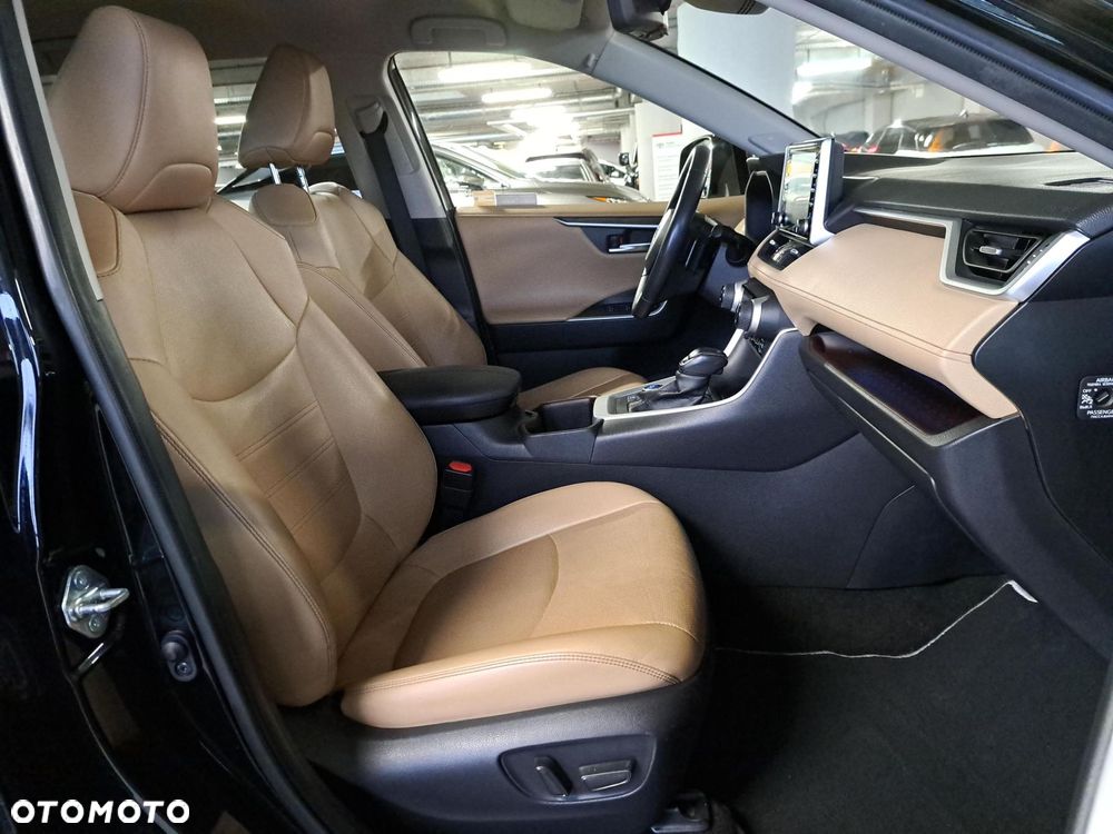 Toyota RAV4 - 11