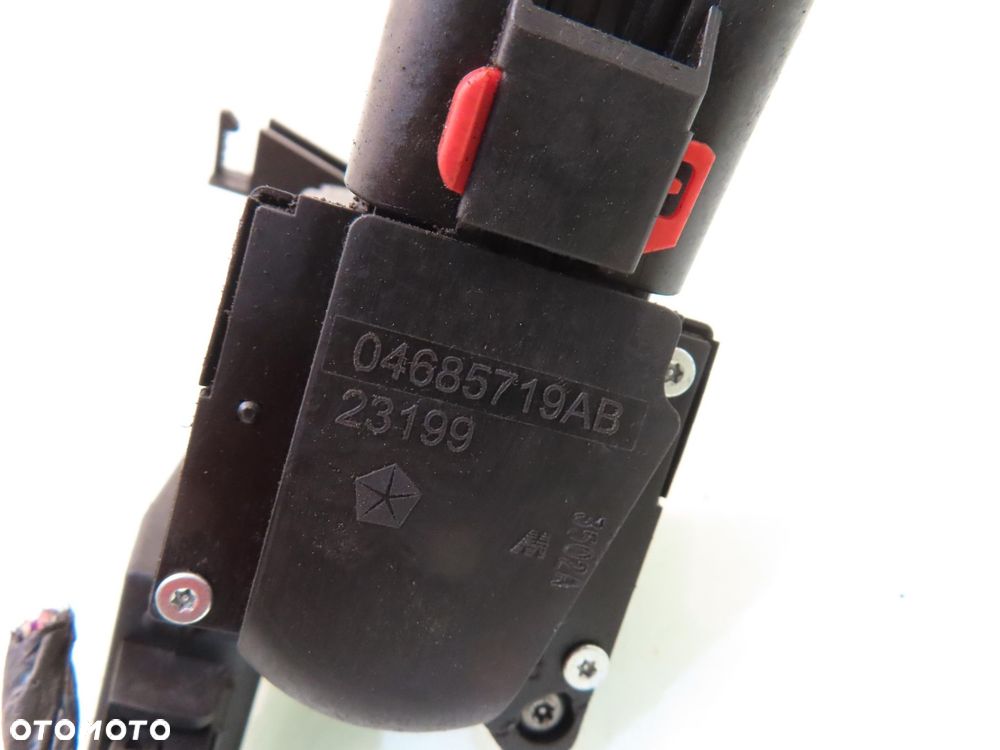 STACYJKA CHRYSLER VOYAGER IV 04690920AB P04686665AC 04685719AB - 2
