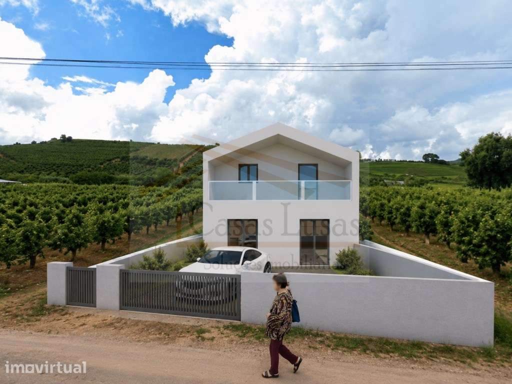 Terreno Urbano com Projeto aprovado para moradia T3 - Pronto a Cons... - Grande imagem: 2/9
