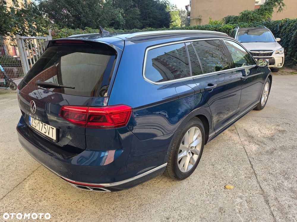 Volkswagen Passat - 11