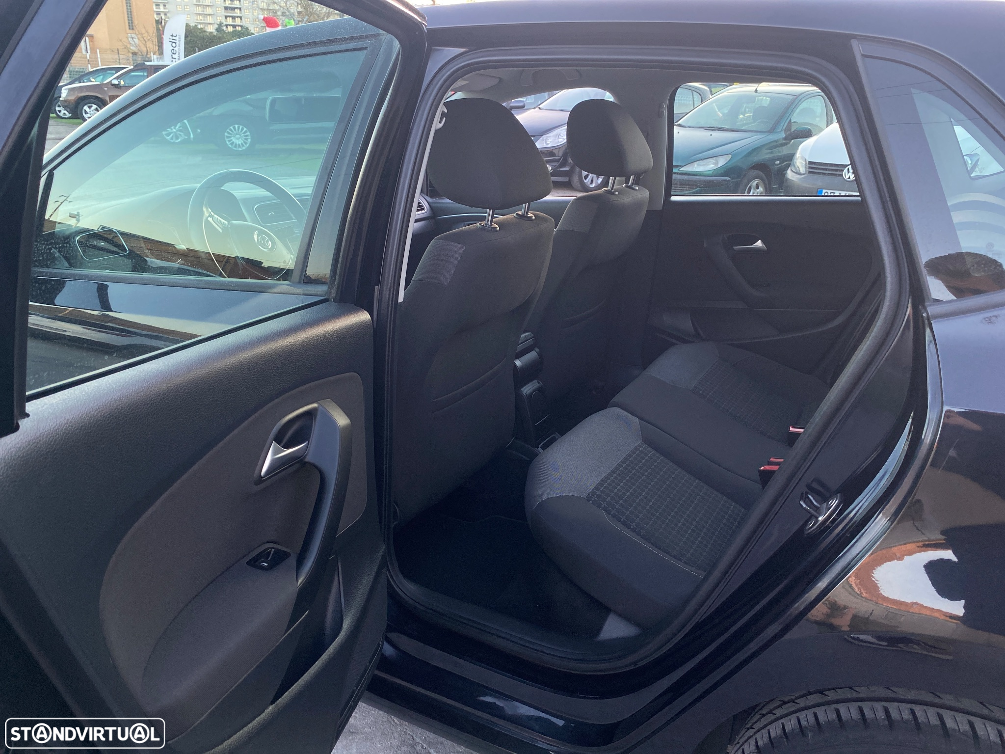 VW Polo 1.4 TDi Lounge - 31