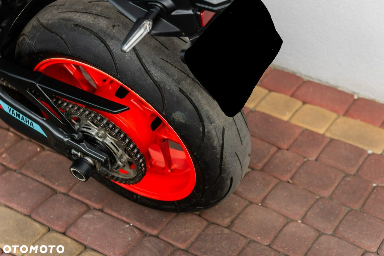 Yamaha MT - 8