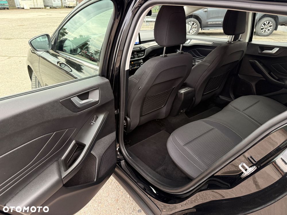 Ford Focus 1.5 EcoBlue Start-Stopp-System TITANIUM - 10