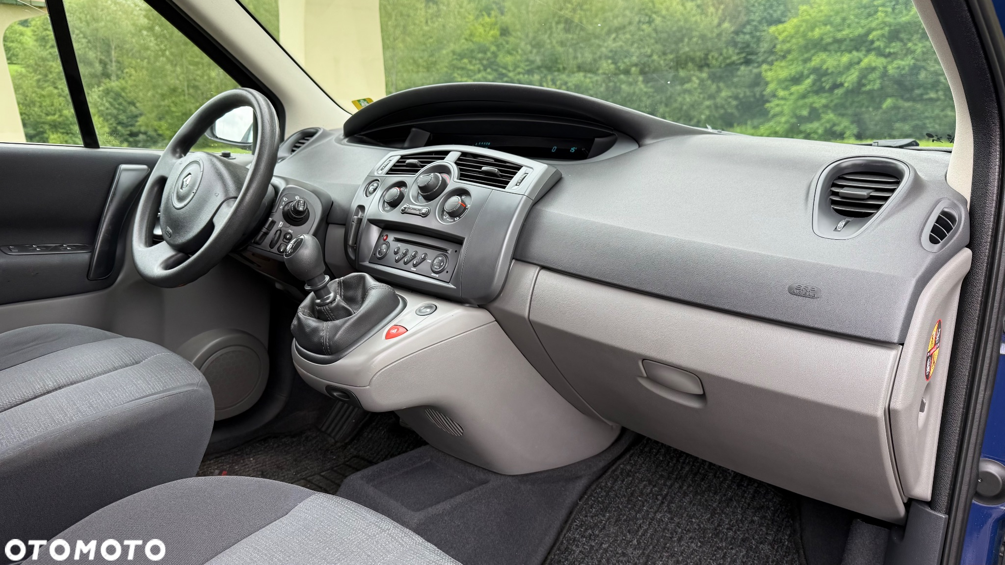 Renault Scenic 1.6 16V Emotion - 7