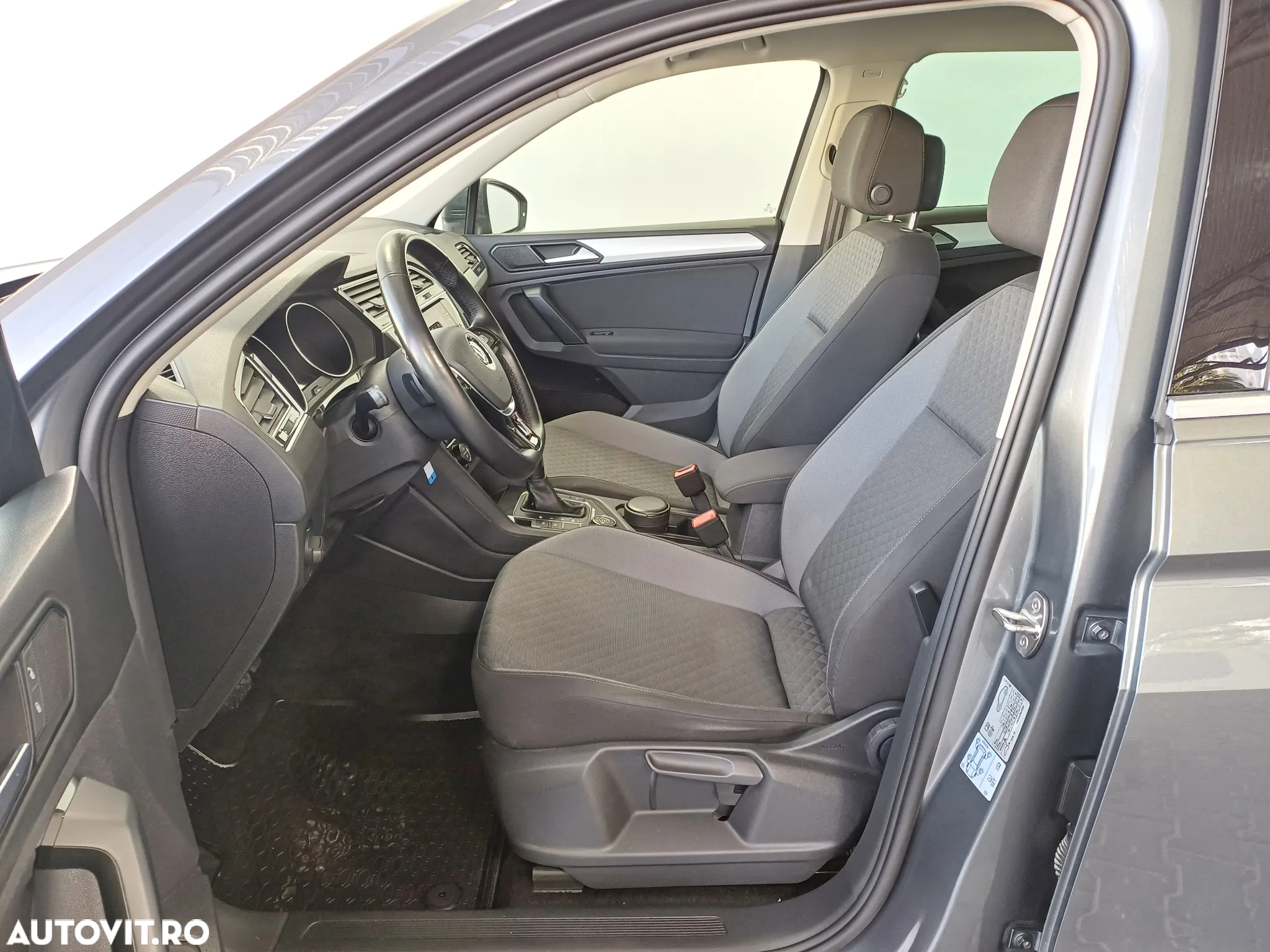 Volkswagen Tiguan 2.0 TDI 4Mot DSG Comfortline - 5