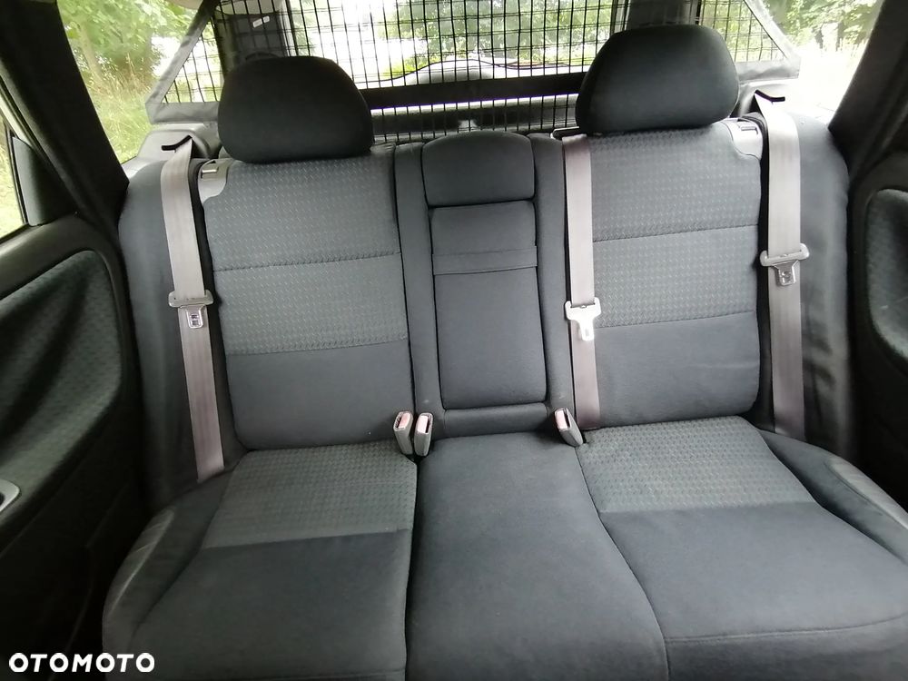 Volvo V40 1.9D - 10