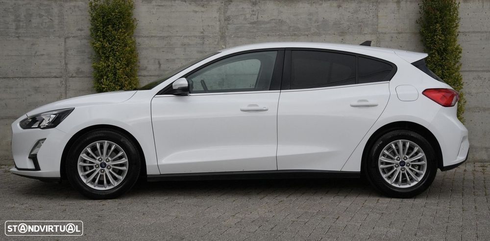 Ford Focus 1.0 EcoBoost MHEV Titanium - 3