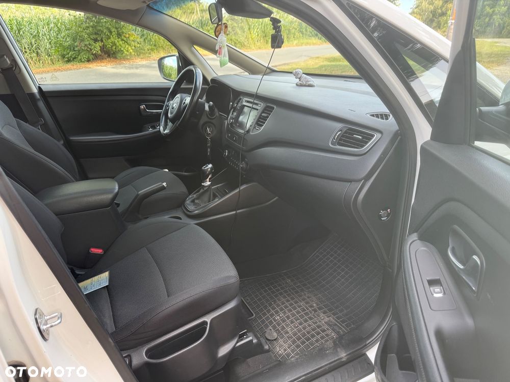 Kia Carens 1.7 CRDi XL 7os - 19