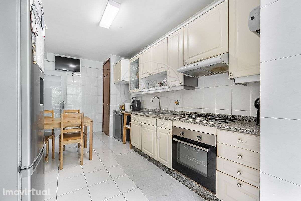 Apartamento T3 próximo do centro de Braga, em Real! - Grande imagem: 4/19