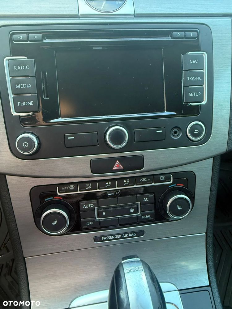 Volkswagen Passat 2.0 TDI DPF Highline DSG - 20