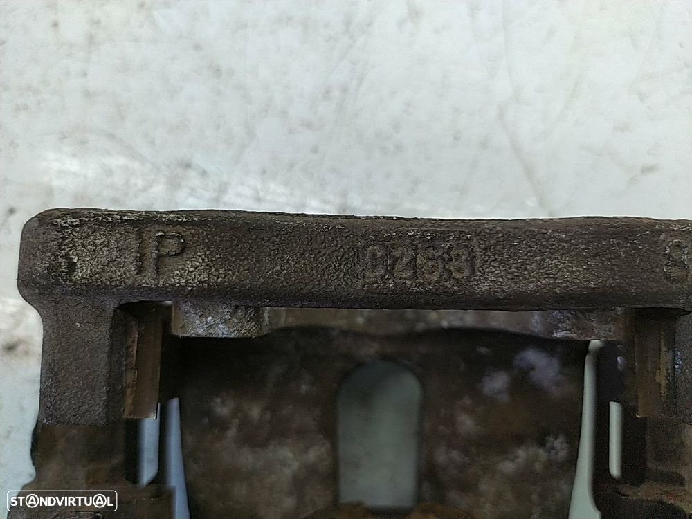 Pinça Tras Esquerda Opel Astra G Três Volumes (T98) - 5