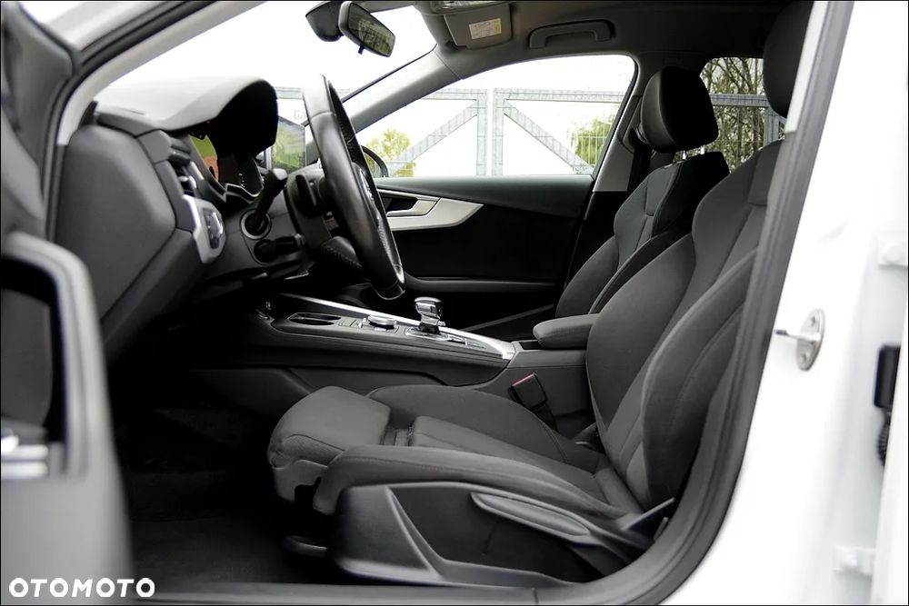 Audi A4 Avant 2.0 TFSI ultra Sport S tronic - 19