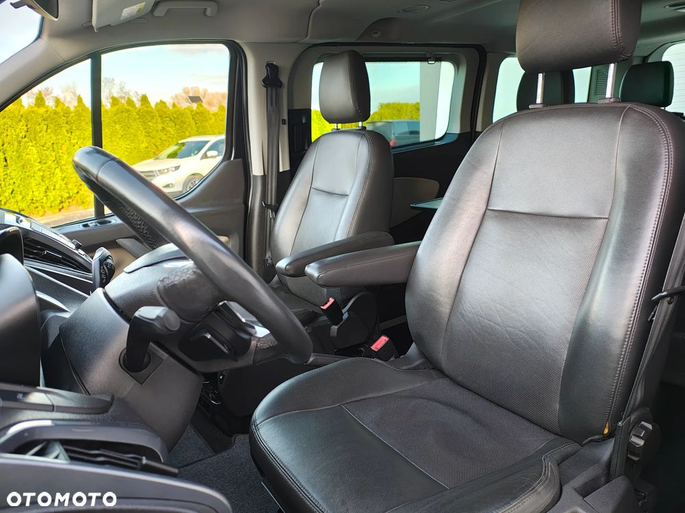 Ford Transit Custom 300 L2H1 VA Titanium - 24
