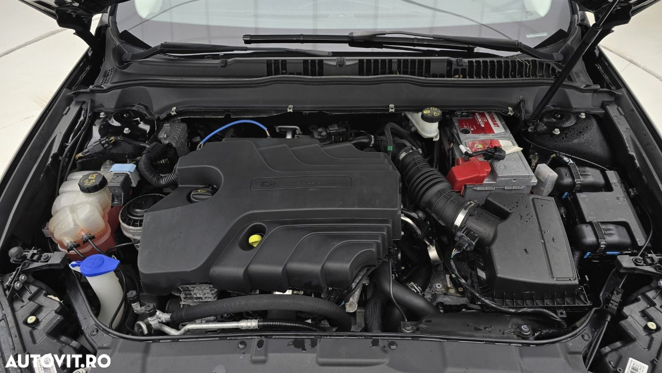 Ford Mondeo 2.0 TDCi Powershift Titanium - 24