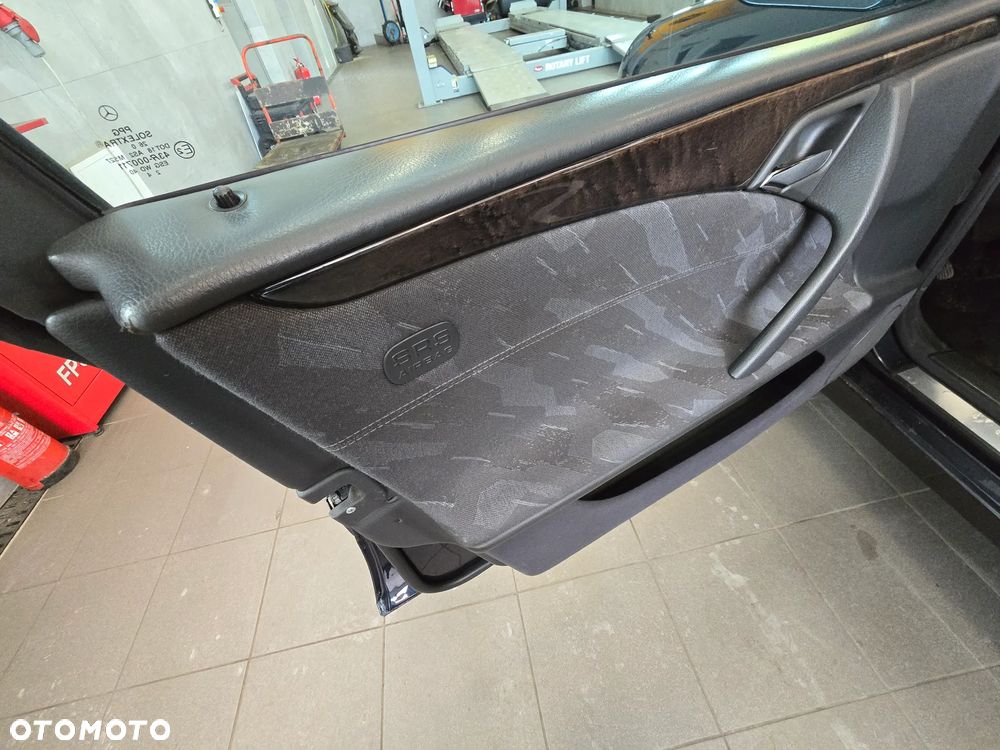 Mercedes-Benz Klasa E - 20