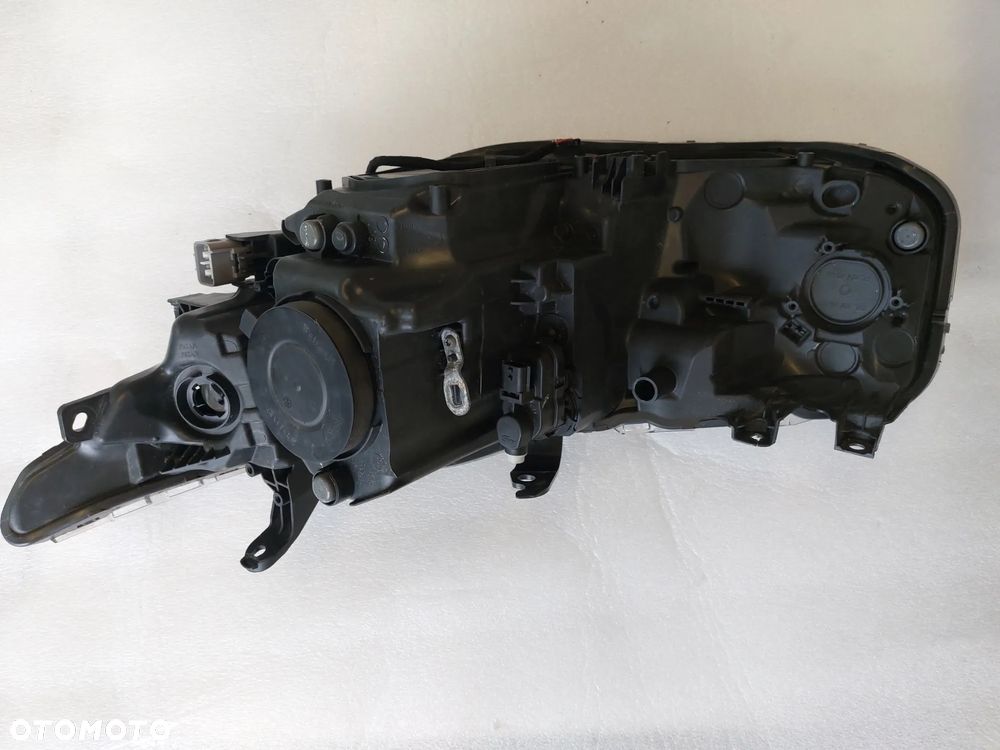 LAMPA PRAWY PRZÓD TOYOTA AURIS II LIFT LED - 5