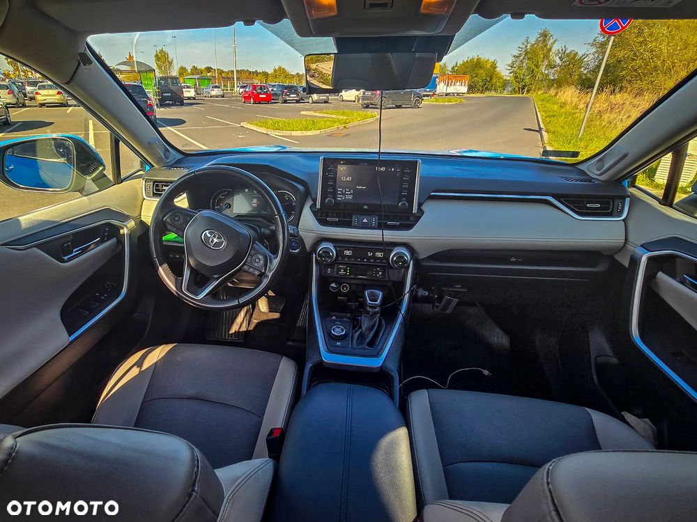Toyota RAV4 - 16