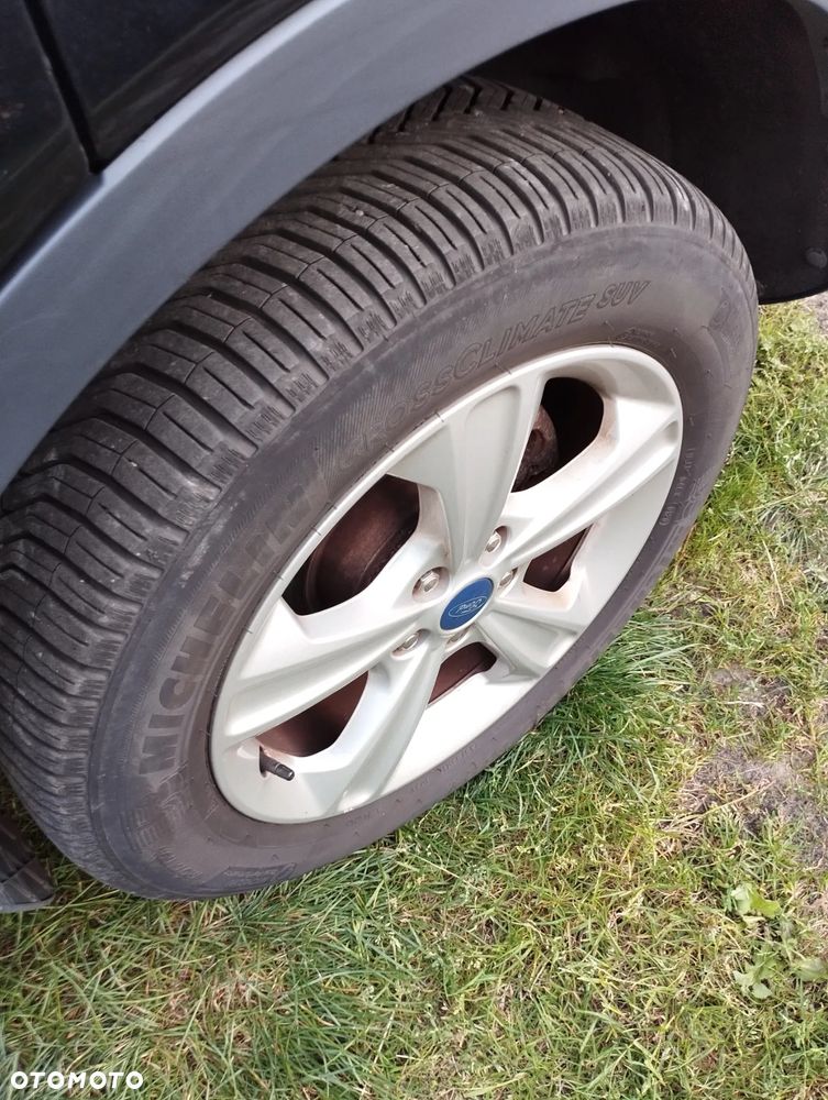 Ford Kuga ver-1-6-ecoboost-2x4-trend - 9