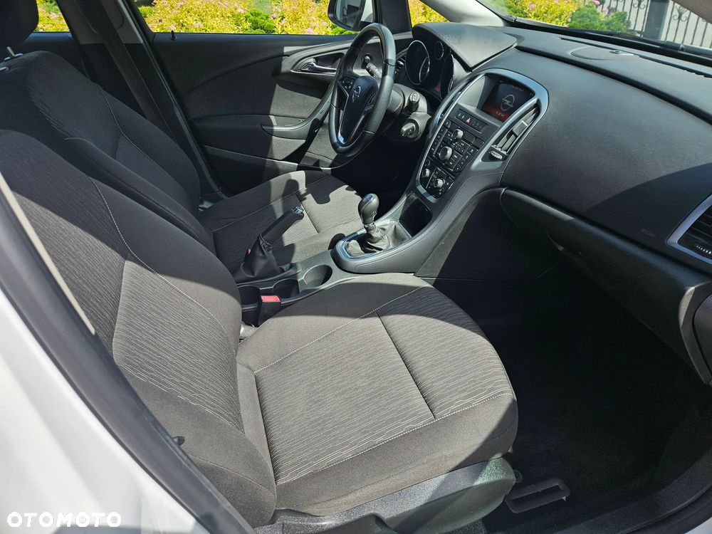 Opel Astra 1.6 Style - 11