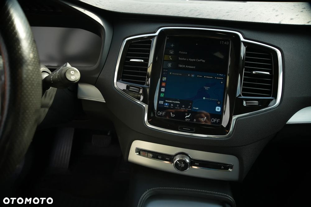 Volvo XC 90 T8 AWD Plug-In Hybrid Momentum 7os - 25