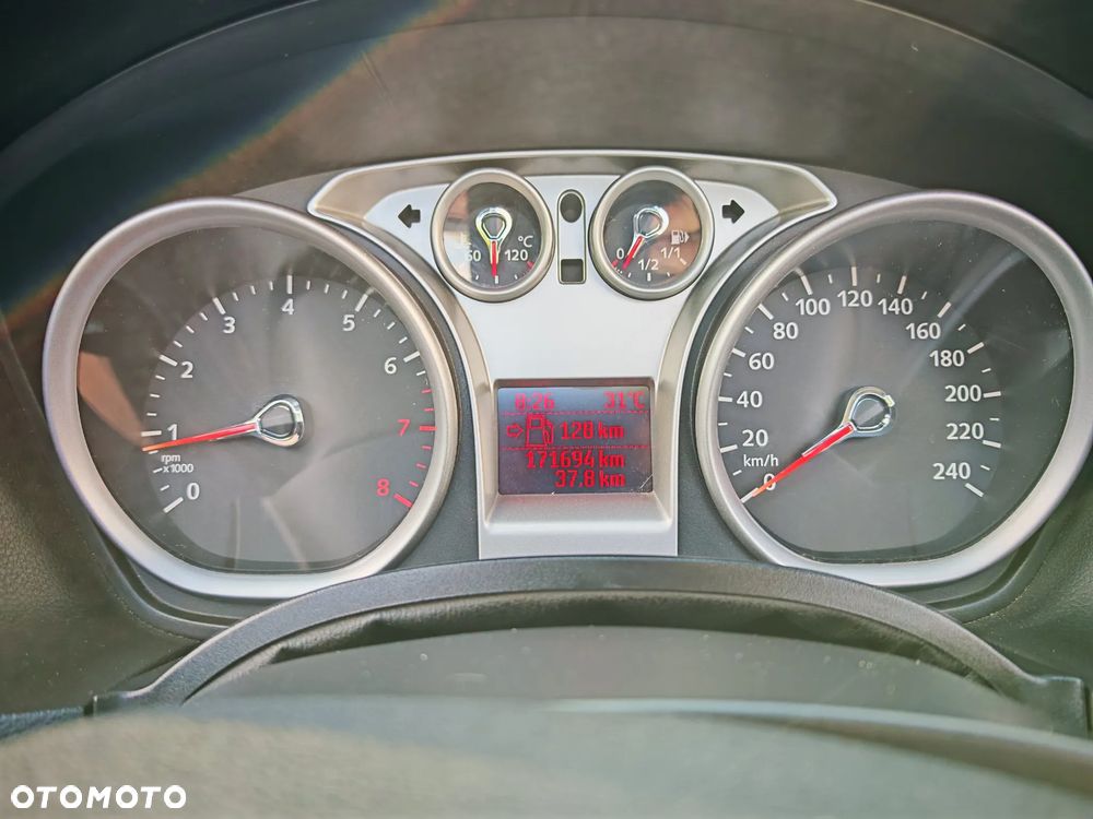 Ford Focus 2.0 Sport - 21