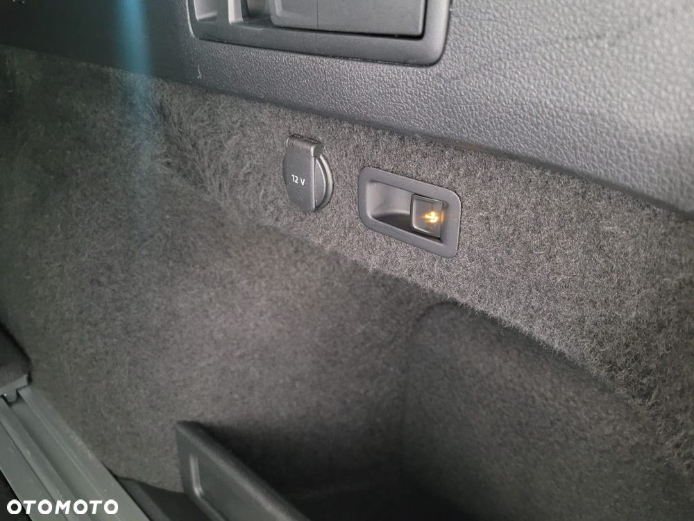 Volkswagen Passat 2.0 TDI Business DSG - 9