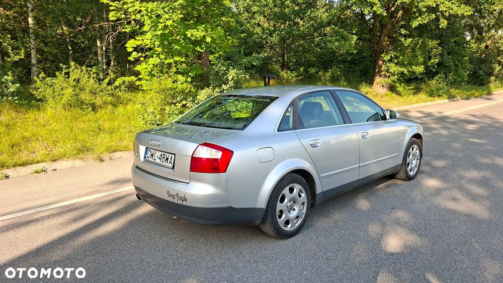 Audi A4 Limousine - 5