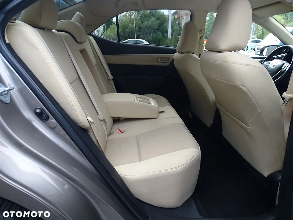 Toyota Corolla 1.6 Comfort MS - 8