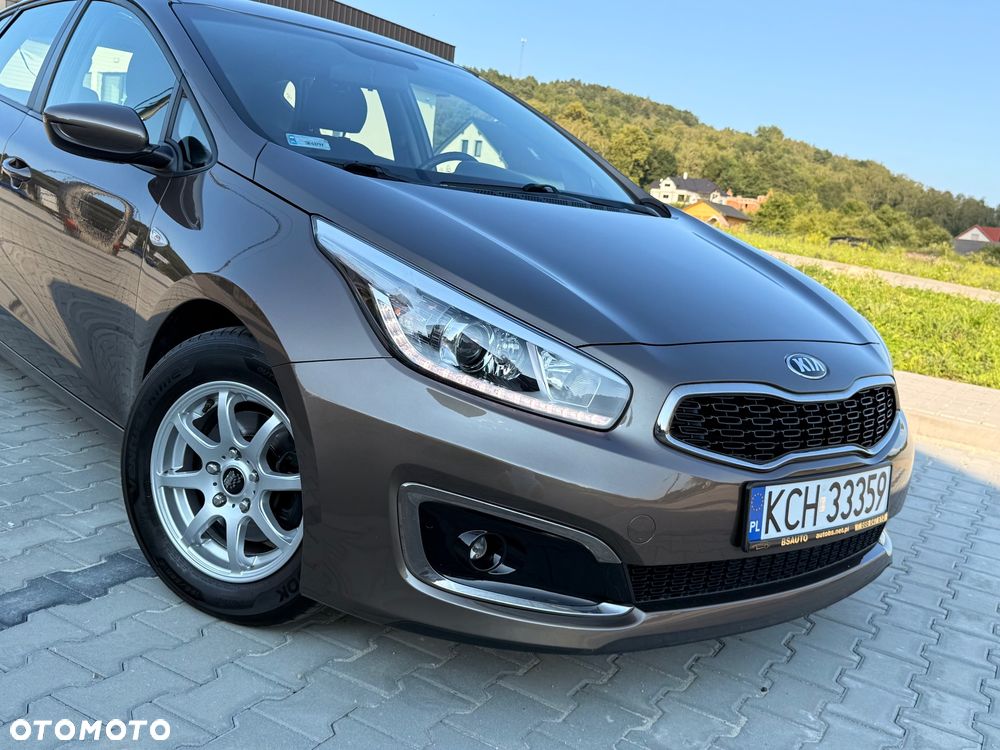 Kia Ceed 1.4 Business Line - 12
