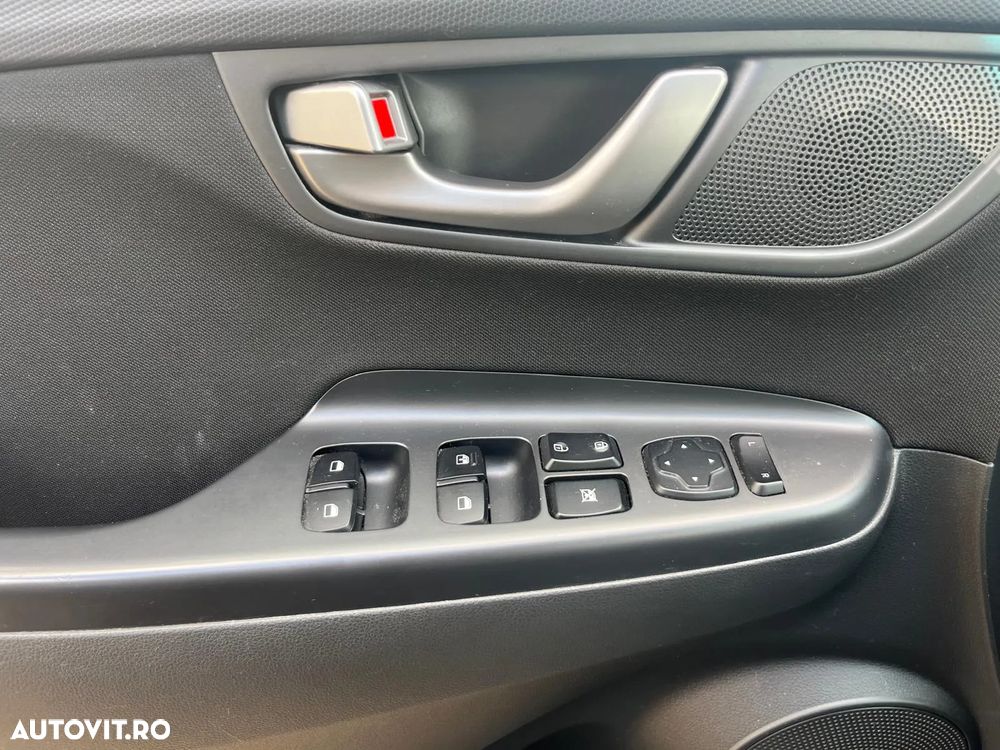 Hyundai KONA 1.6 T-GDI 4WD Aut. Highway - 16