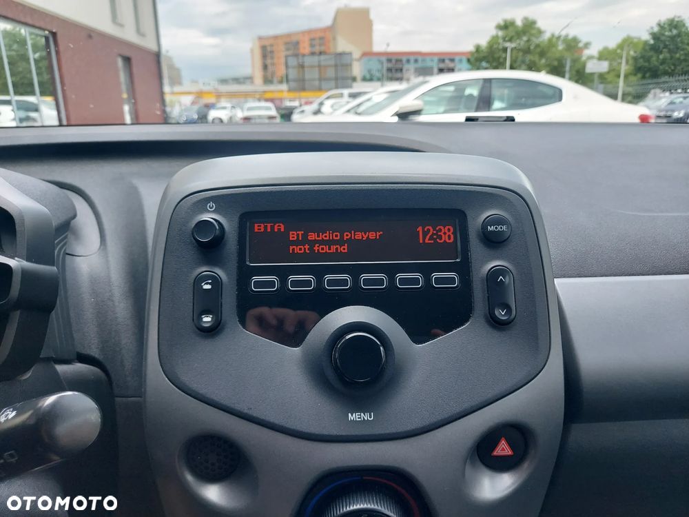 Toyota Aygo x-play - 21