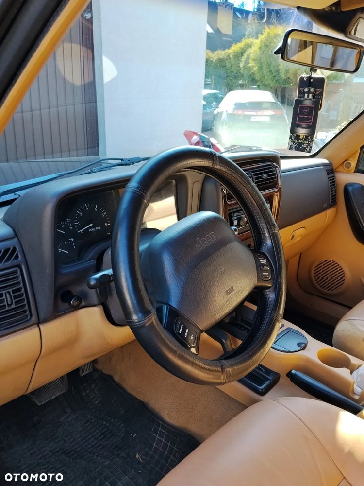 Jeep Cherokee 4.0 Limited - 5