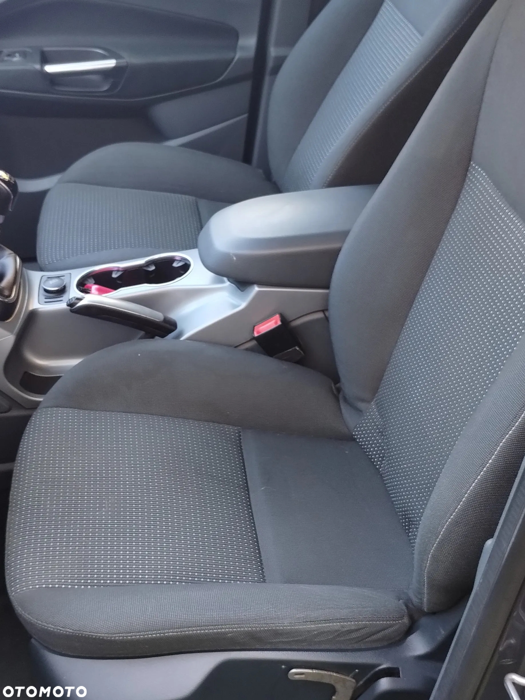 Ford Grand C-MAX - 9