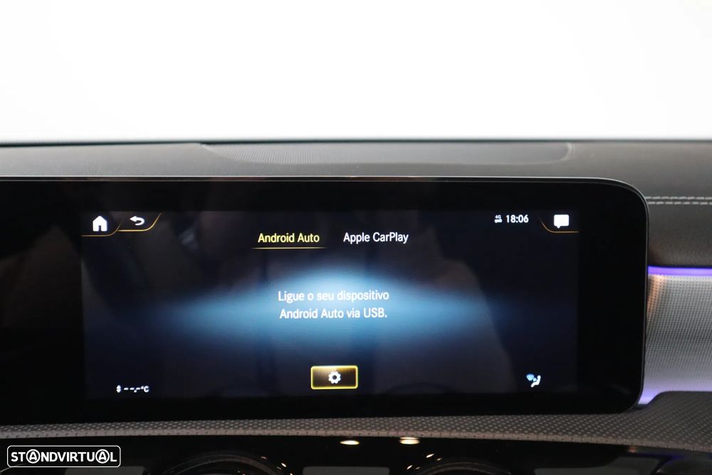 Mercedes-Benz A 250 e 8G-DCT AMG Line - 23