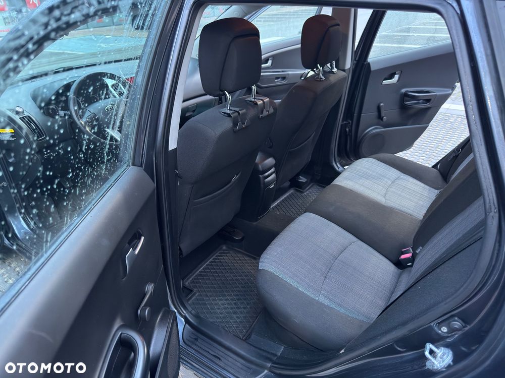 Kia Ceed 1.6 CRDi LX - 11