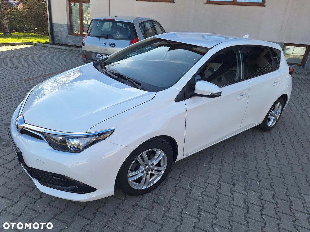Toyota Auris 1.2 Turbo Design Edition - 2