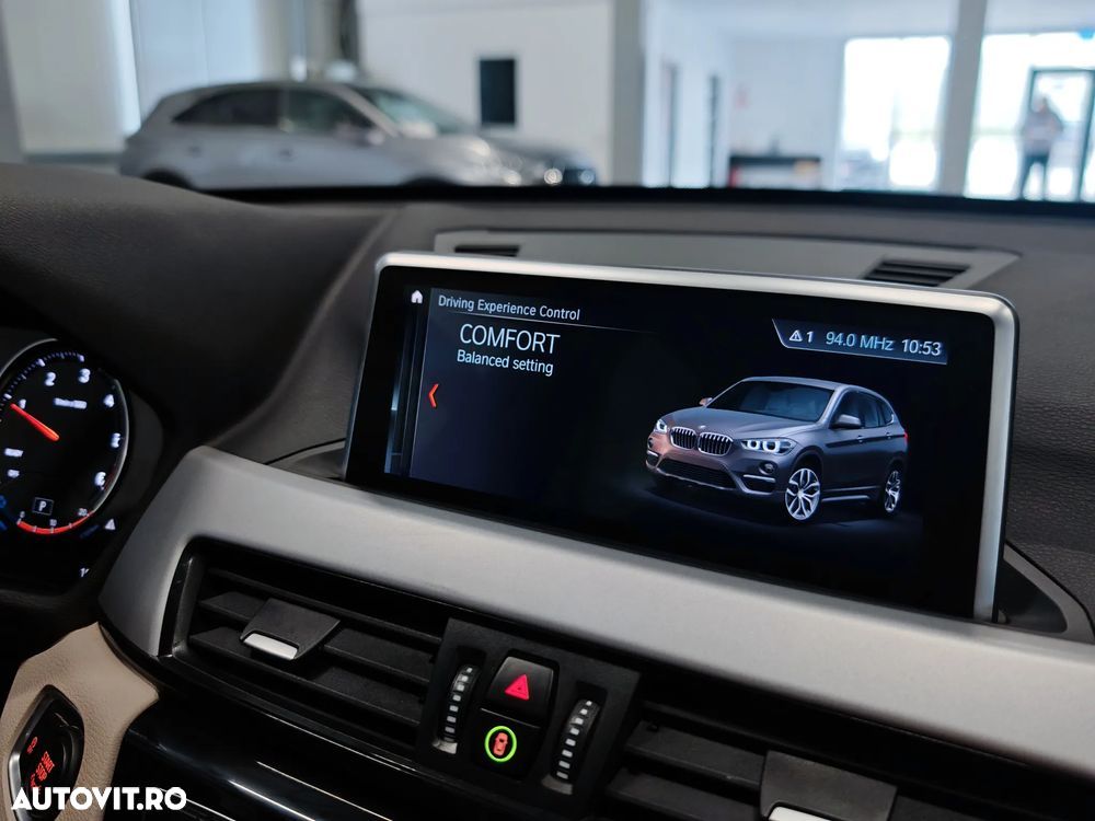 BMW X1 sDrive18i Aut. Advantage - 11