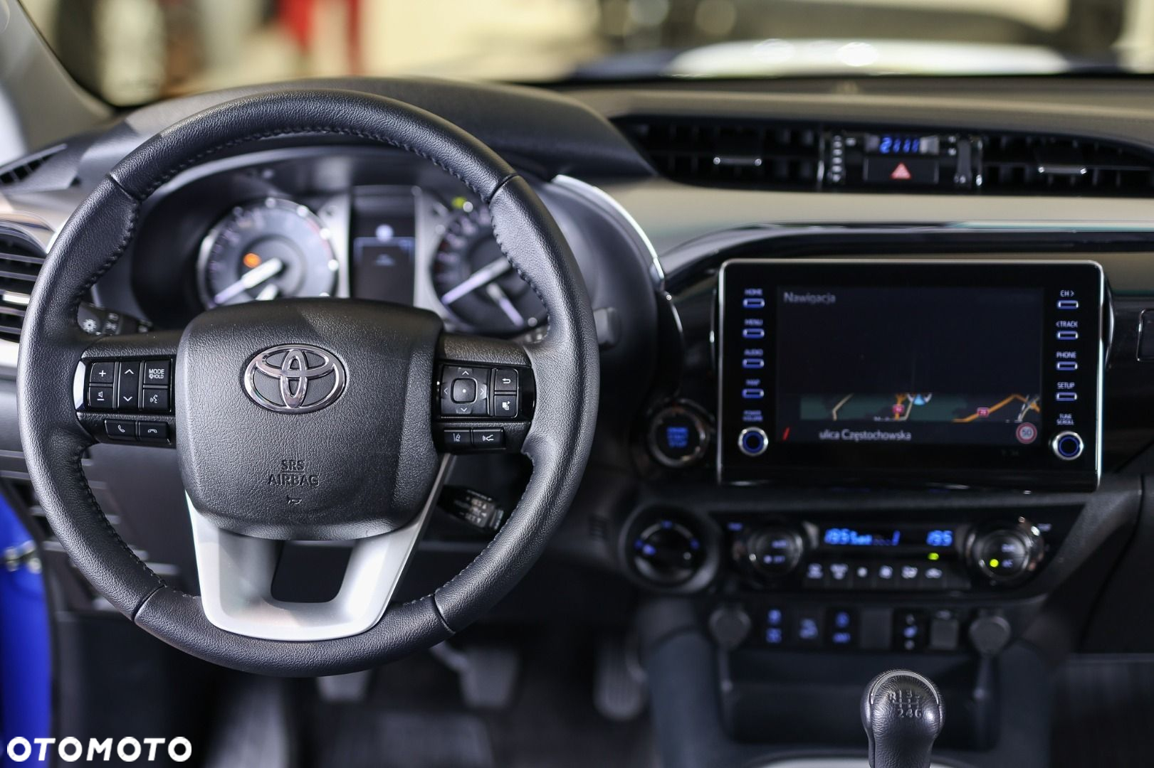 Toyota Hilux - 26